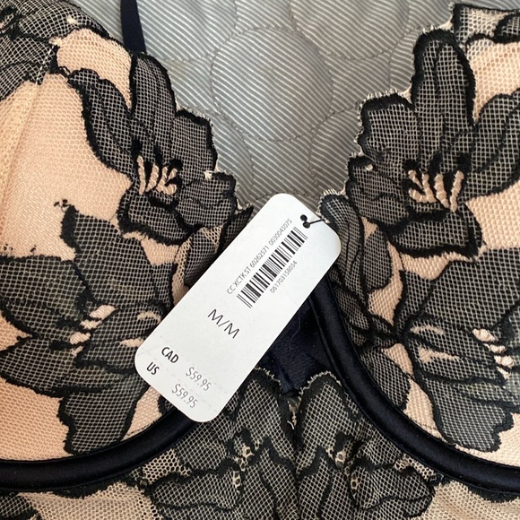 La Senza sexy bodysuit - medium - Picture 2 of 4